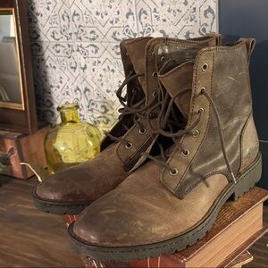 Born Brown Leather Boots with Sturdy Sole